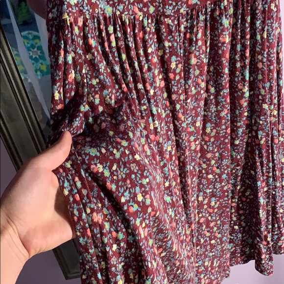floral maroon AE dress - Picture 2 of 2